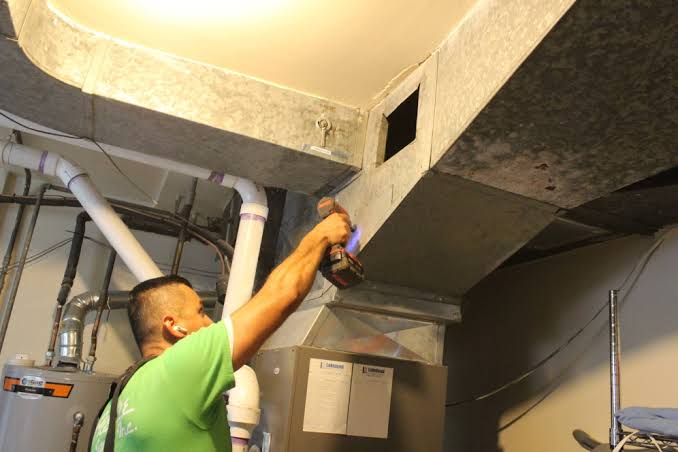 Signs Your Home Ventilation System Needs Professional Air Duct Cleaning